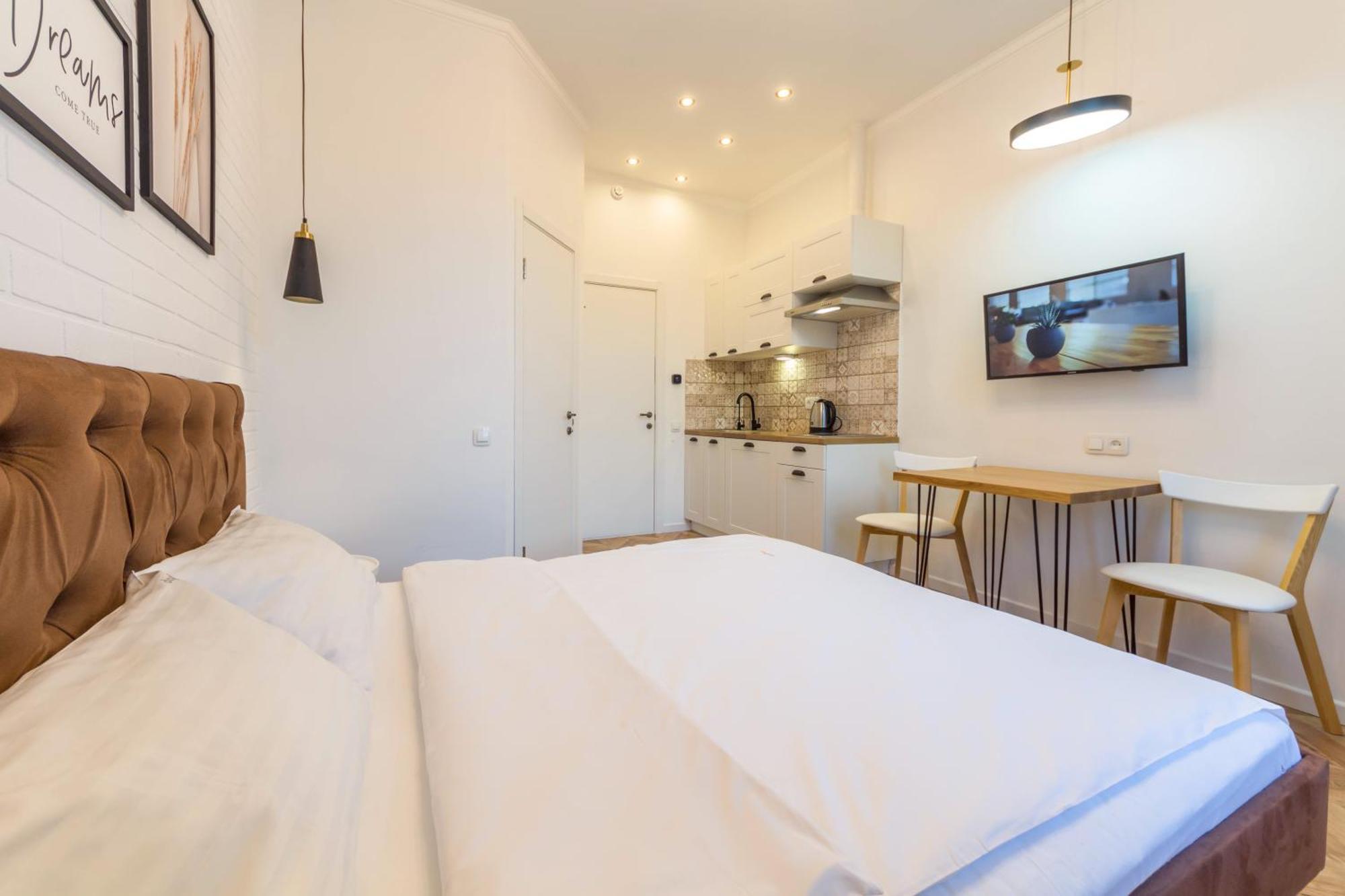 Self Check-In Apartments Kyiv Exterior photo