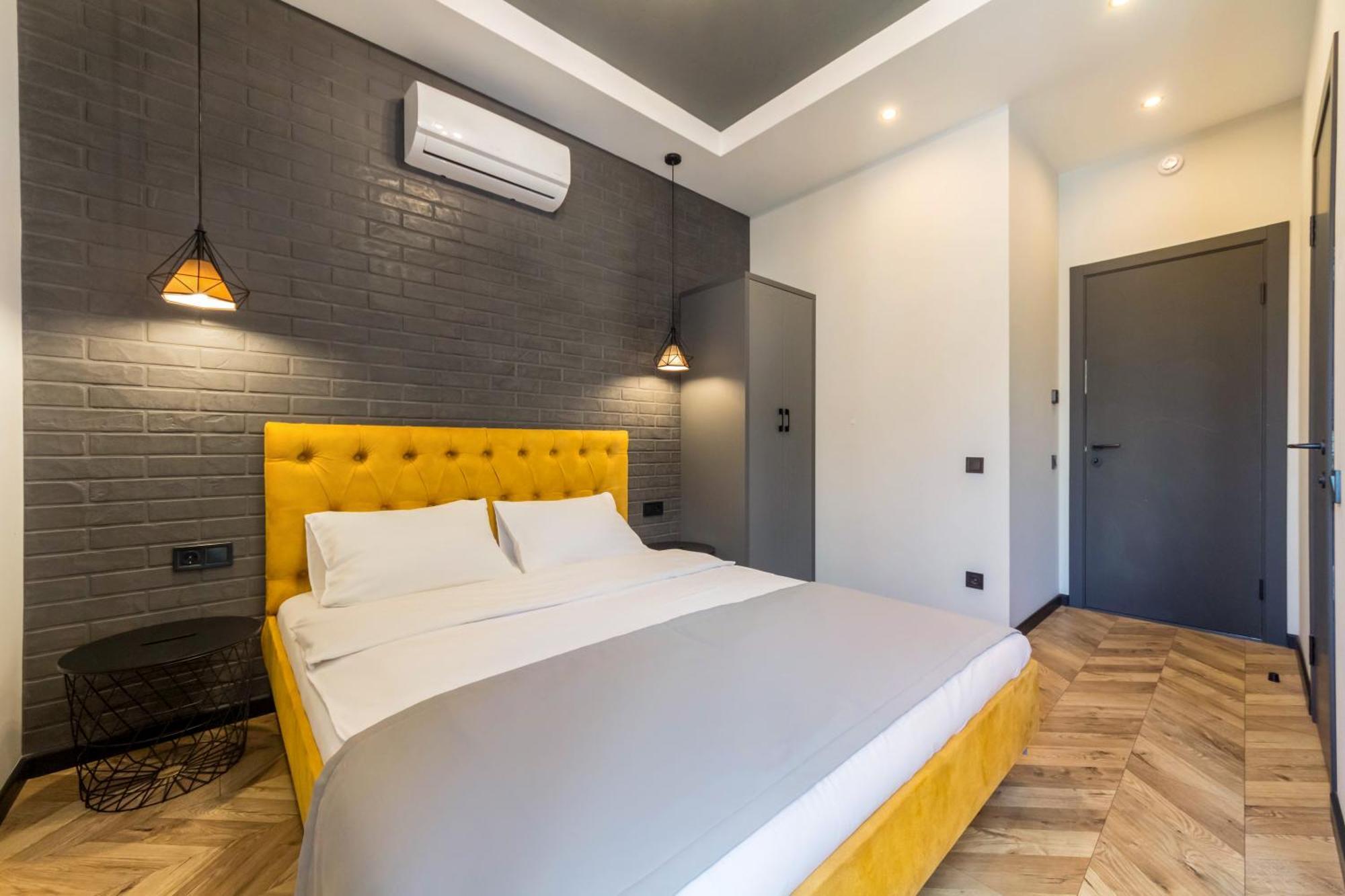 Self Check-In Apartments Kyiv Exterior photo