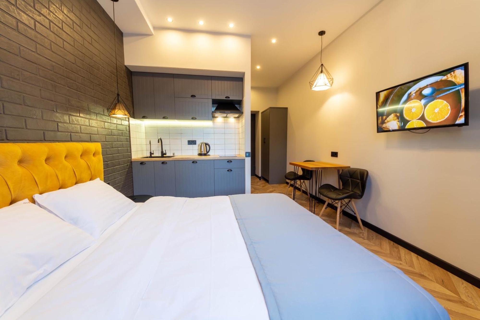 Self Check-In Apartments Kyiv Exterior photo