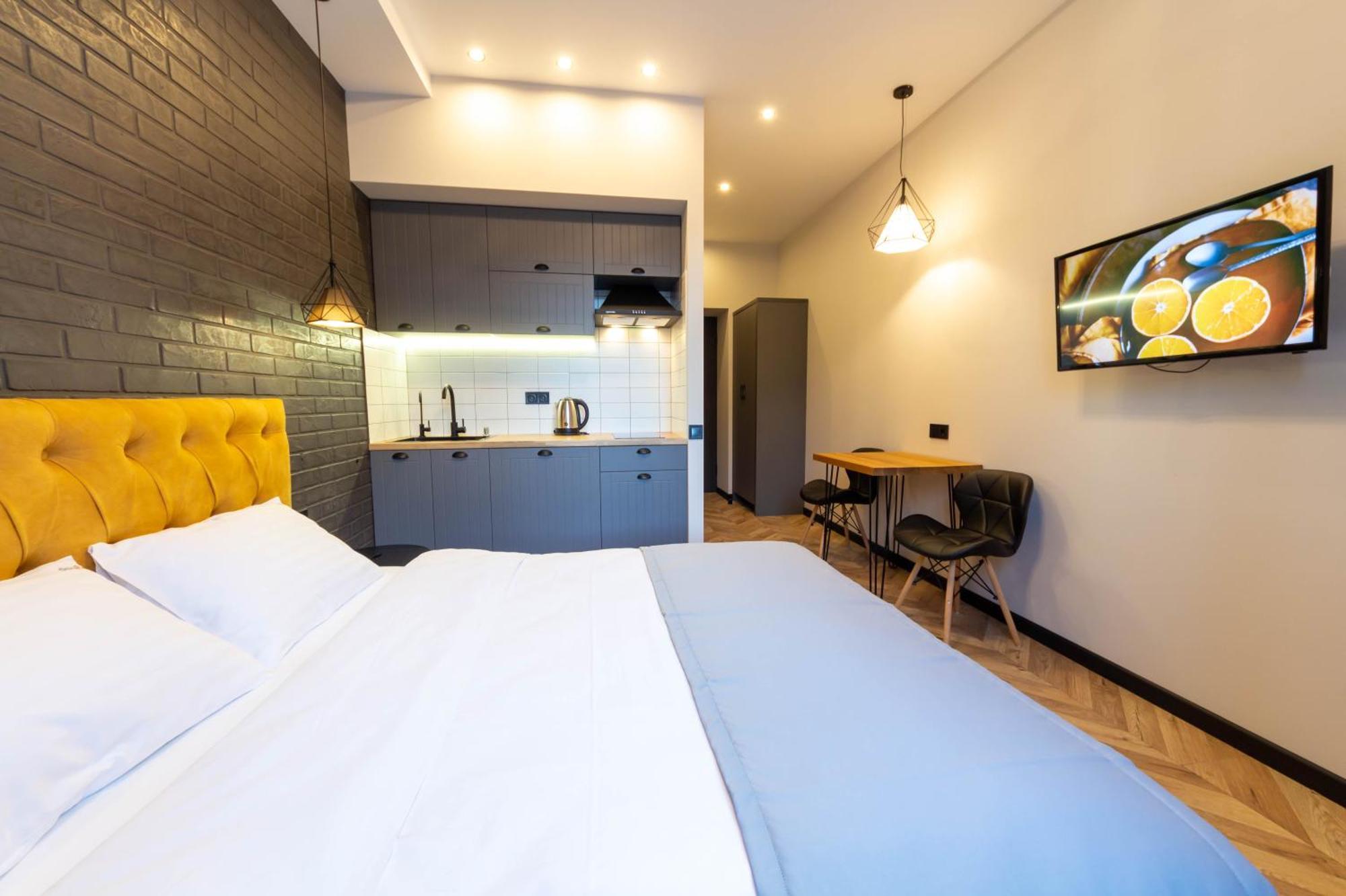 Self Check-In Apartments Kyiv Exterior photo