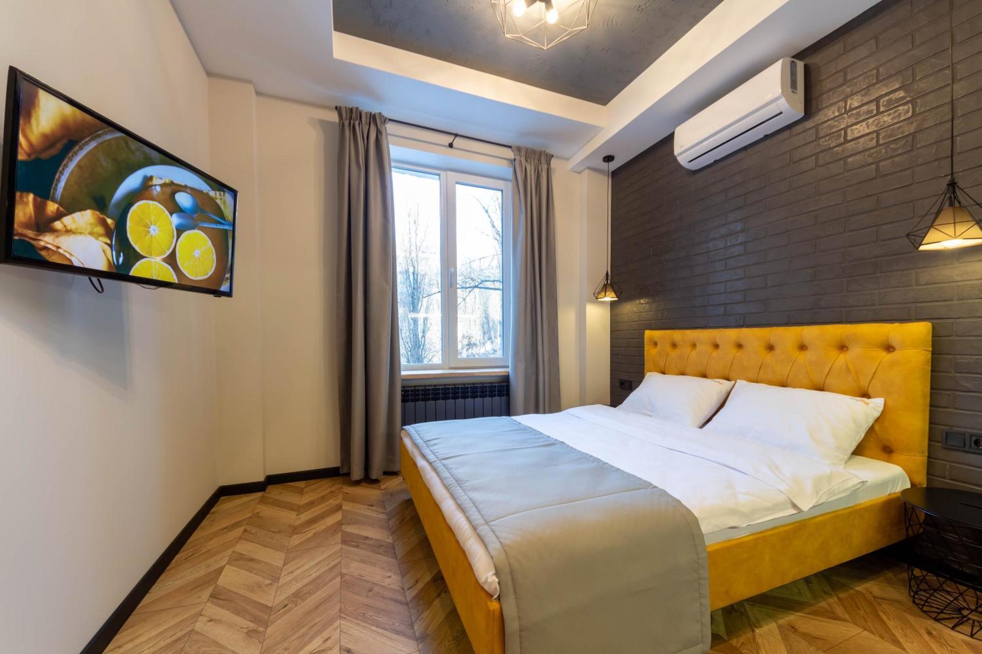 Self Check-In Apartments Kyiv Exterior photo