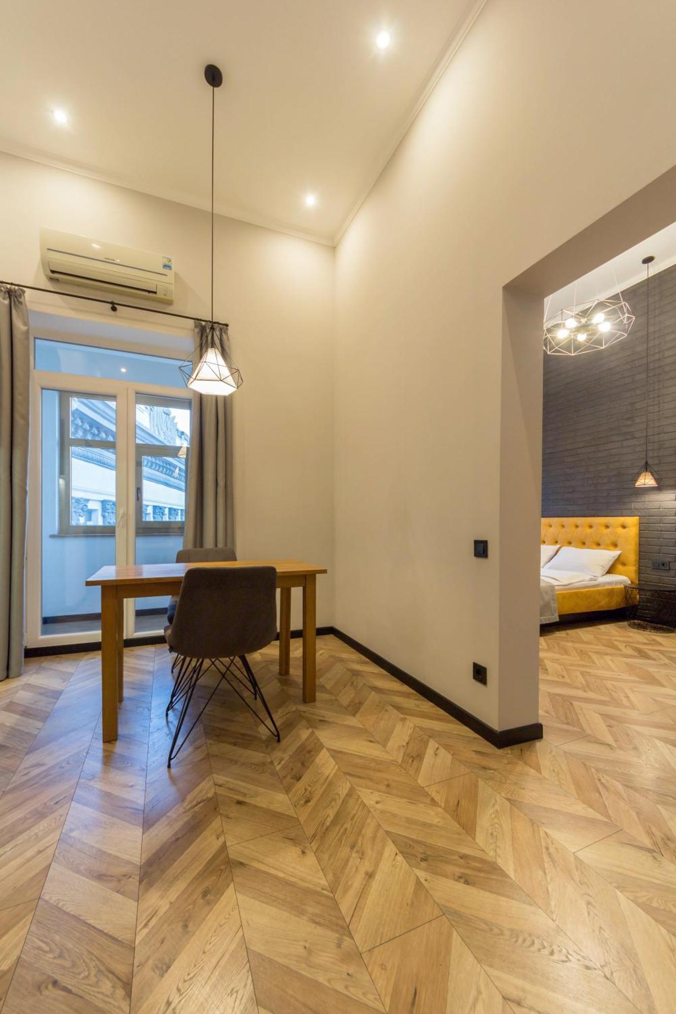 Self Check-In Apartments Kyiv Exterior photo