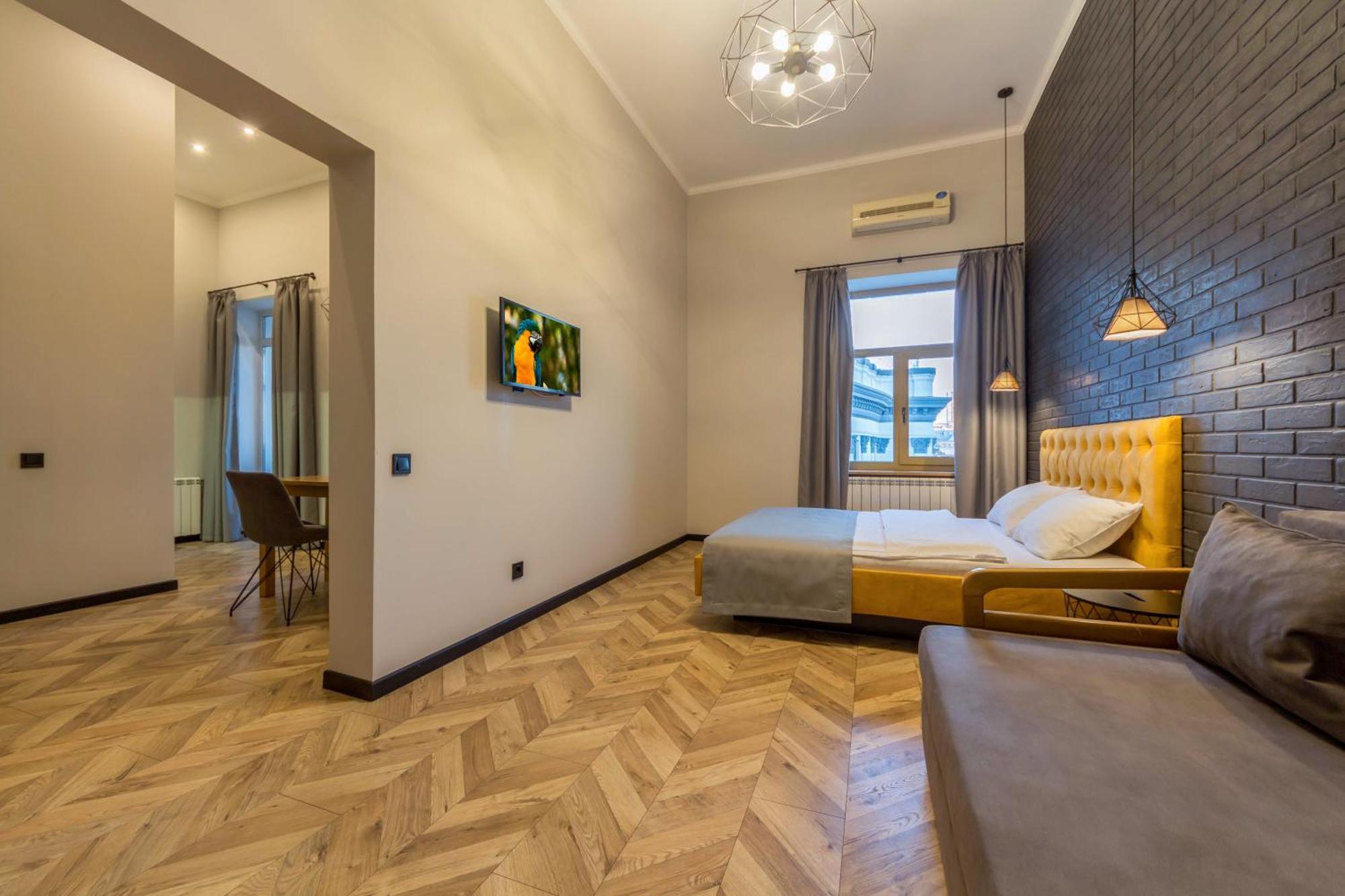Self Check-In Apartments Kyiv Exterior photo