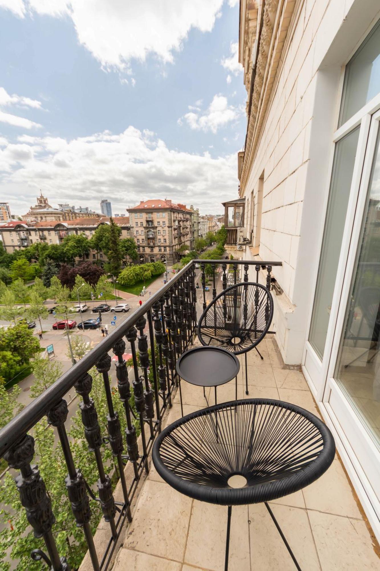 Self Check-In Apartments Kyiv Exterior photo